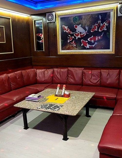 치앙마이 골드스타 가라오케