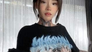 힙한 타투와 힙한 몸놀림의 푸잉😎