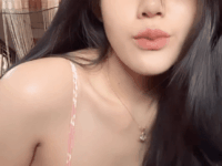 잠옷입고 그렇게 흔들면...