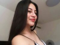 호텔에서 낮잠자고 일어났는데 이런 푸잉이 옆에..?!