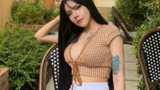 쳐다보는게 야릇하누 ㅎㅎ