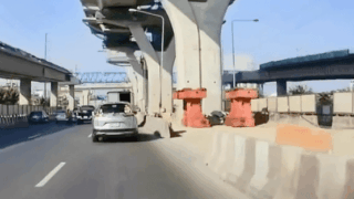 방콕, 철도공사 중 도로 한가운데로 붕괴ㄷㄷ