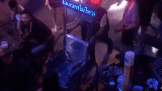 태국에만 있는 만취자 전용체어 ㅋㅋㅋ