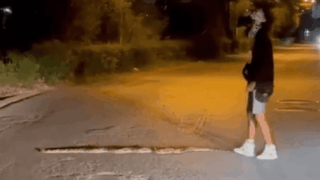 태국길거리에선 뱀조심!!