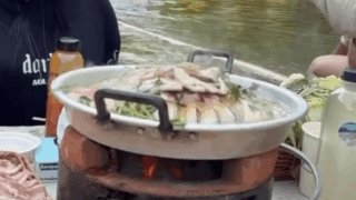 태국의 흔한 삼겹살집 ㅎㄷㄷ